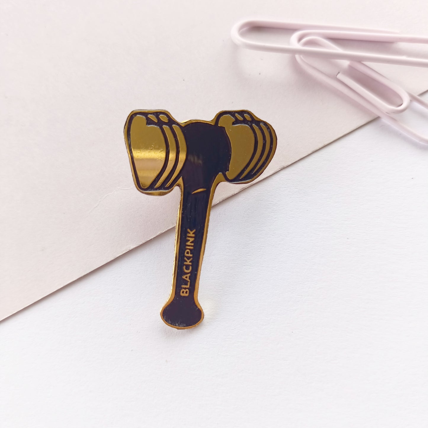 Blackpink light stick pin