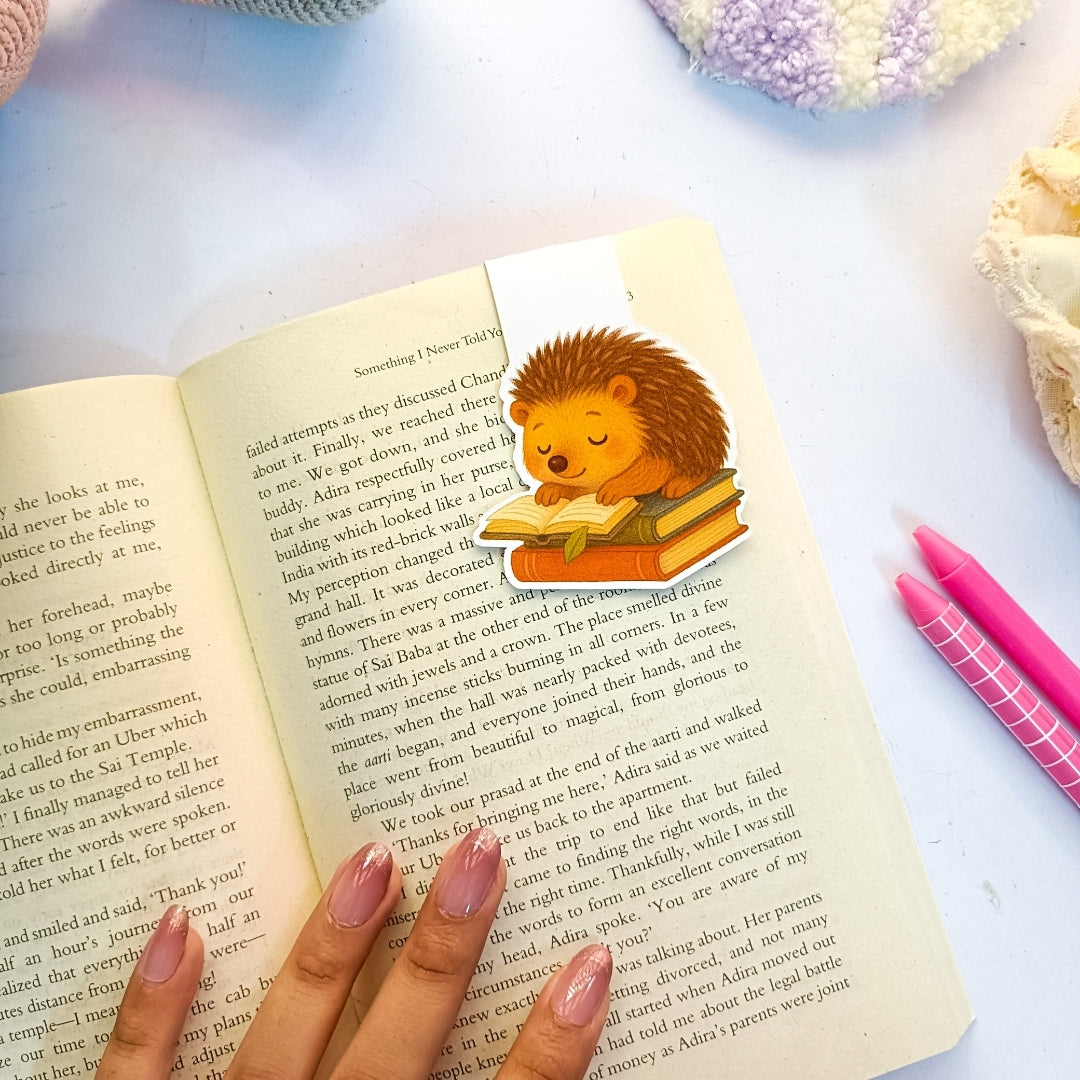 Pointy Little Reader - Magnetic Bookmark